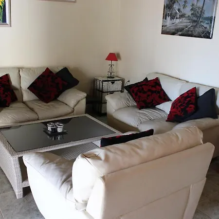 Beautiful 2-bed In Parque Holandes Apartment La Oliva
